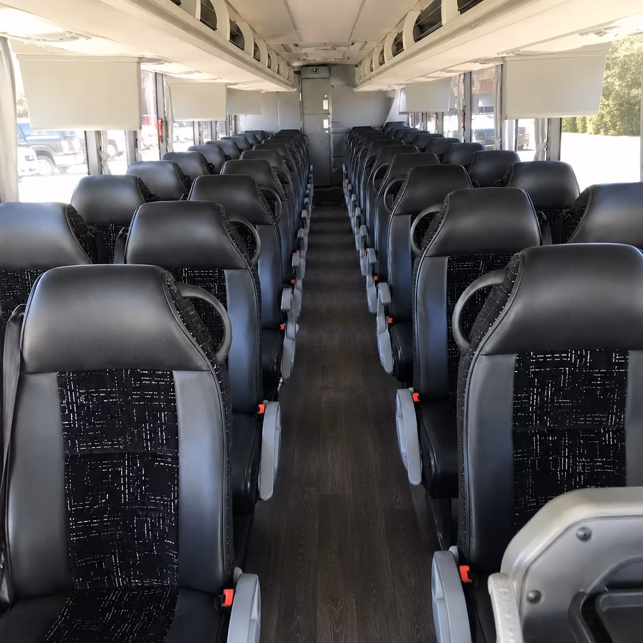 corporate shuttle services between napa hotels and winery venues