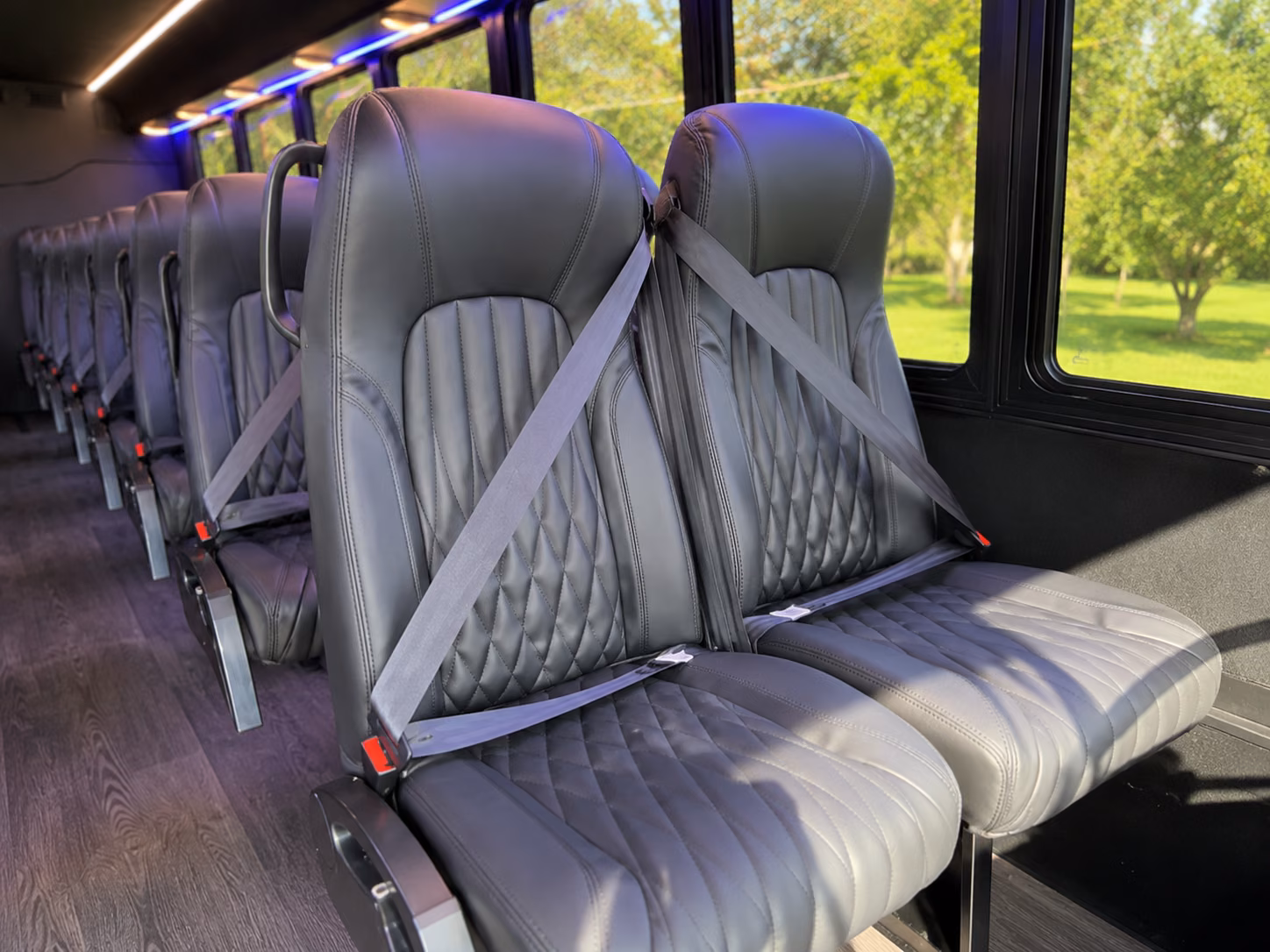pittsburg prom charter bus rentals in pittsburg